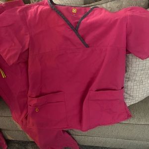 Wonder Wink Scrub Set